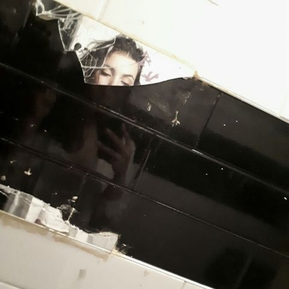 Meet your Posher, Linda - Picture 1 of 1